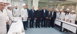 بازدید هیات استانداری فارس از دانشگاه علوم پزشکی سرخان دریا